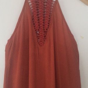 Beautiful Acacia Honey Makawao dress.